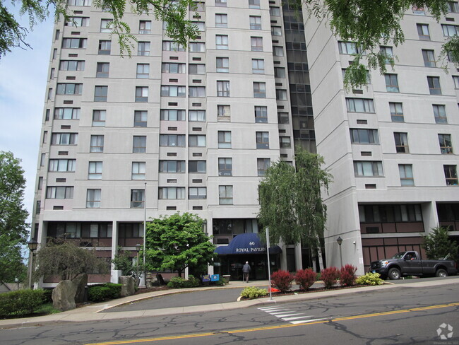 Building Photo - 60 Strawberry Hill Ave Unit 1016 Rental