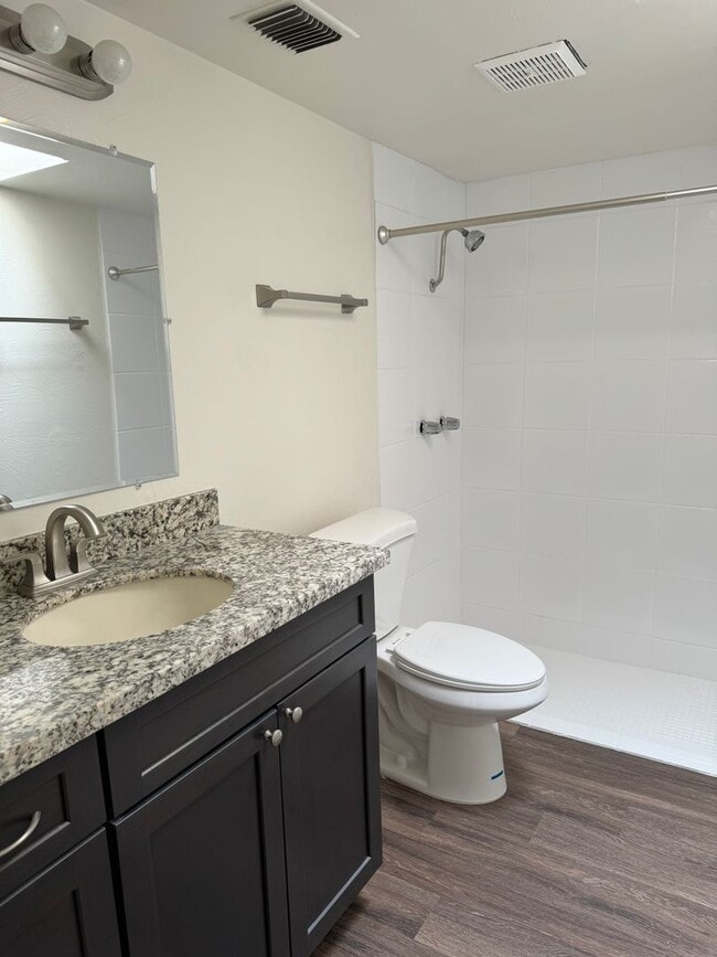 Photo - 4561 E Bellevue St