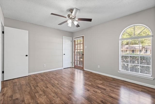 Photo - 7411 Wigfield Rd