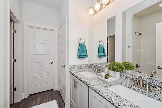 Photo - 1162 Walker Point Wy