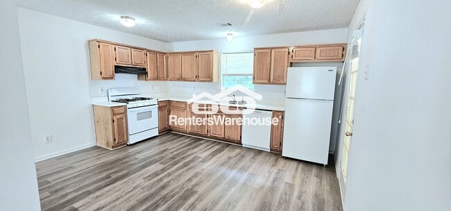 Photo - 5785 Creekside Dr