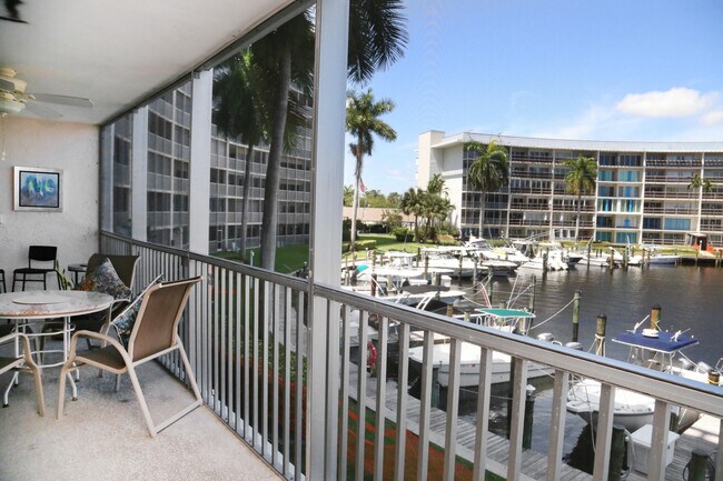 Photo - 1537 E Hillsboro Blvd Unit 238