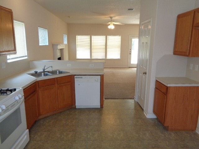 Building Photo - 205 Maple Ln