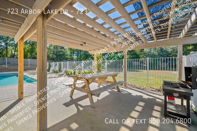 Photo - 723 Arbor Lake Dr