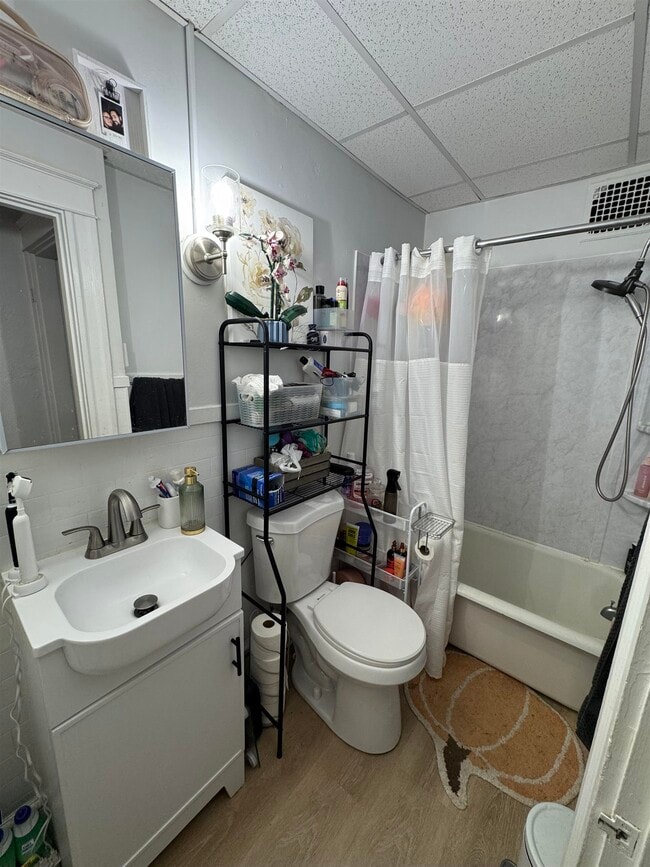 Photo - 44 Court St Unit B