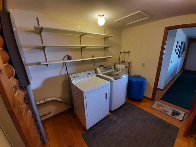 18 Genetti Dr