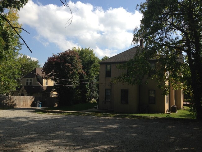 2807 Sherman Ave