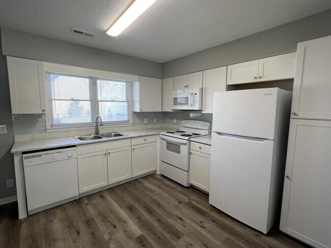 Photo - 1703 Fawn Vista Drive N., Unit L2