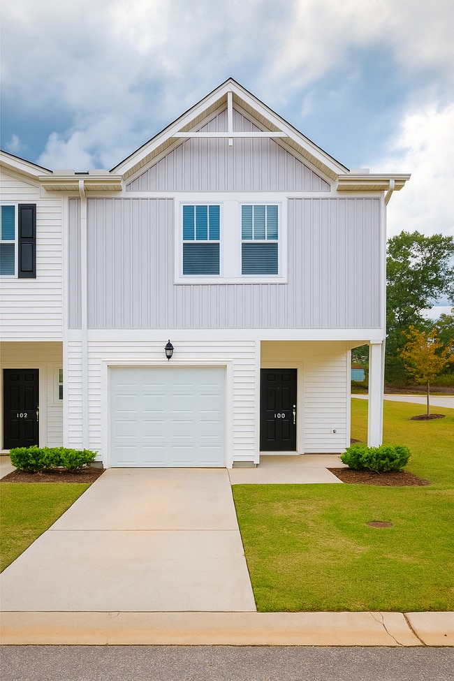 Building Photo - 3 Bed, 2 Bath Townhome Available in Berea
