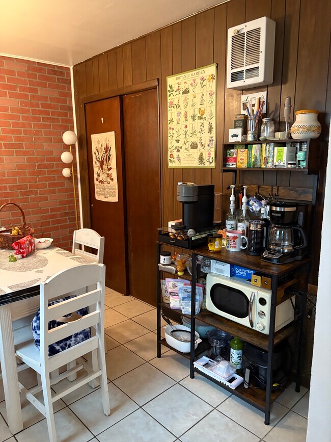 Photo - 6202 Walnut St