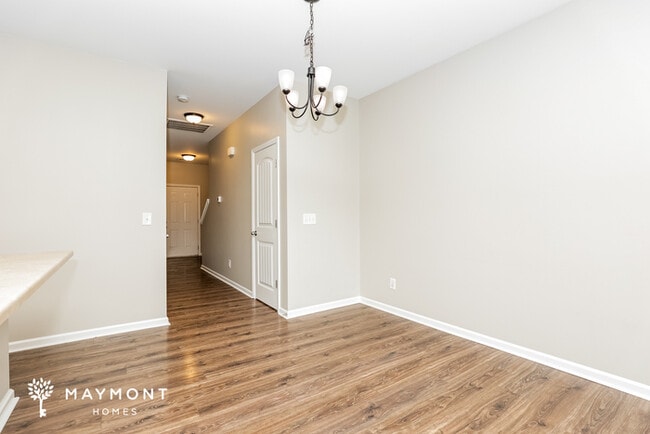 Photo - 909 Battleview Pl