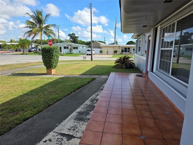 Photo - 1560 W 53rd Terrace