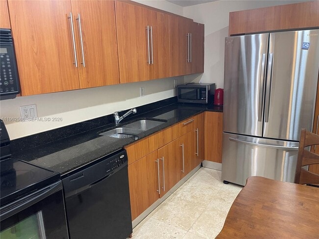 Photo - 3001 S Ocean Dr Unidad 621