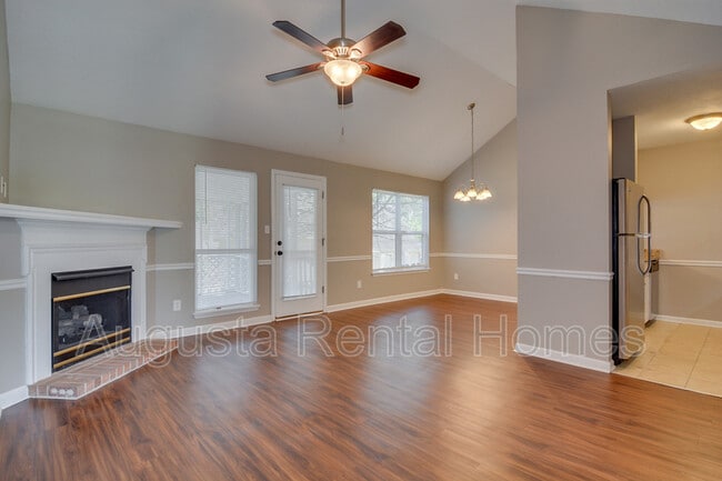 Photo - 3614 Cullen Dr