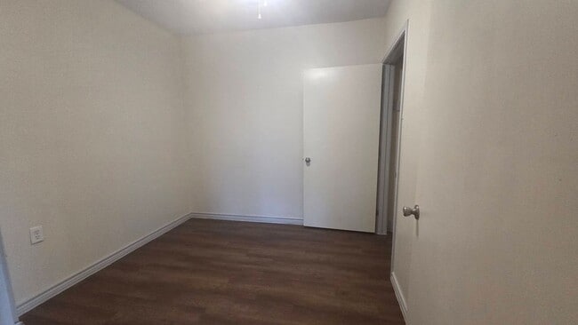 Photo - 305 E Nettie Ave