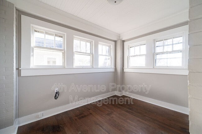 Photo - 65 W Shadburn Ave