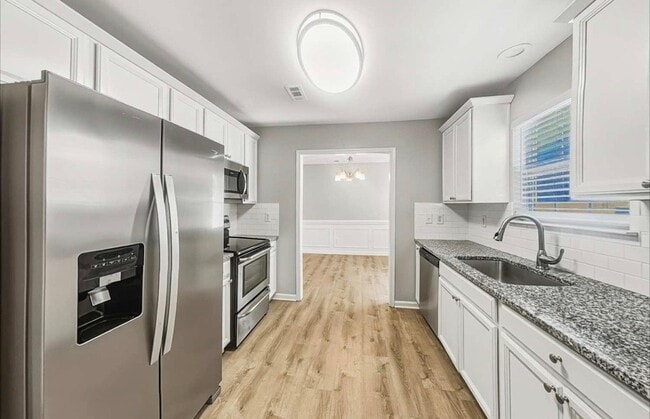 Photo - 384 Havenbrook Way NW