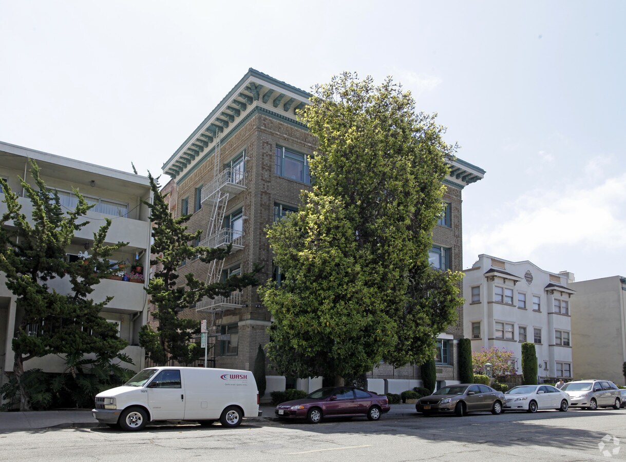 Photo - Allison Apartments