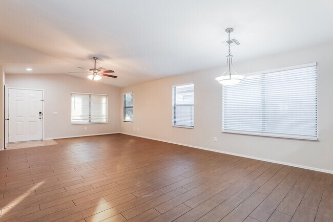 Photo - 8028 S 48th Ln