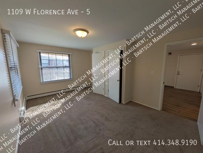 Photo - 1109 W Florence St Unit 5