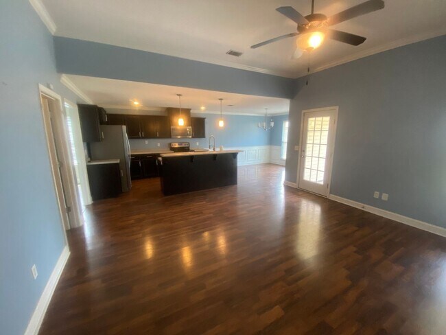 Photo - 26 Kinlock Ct