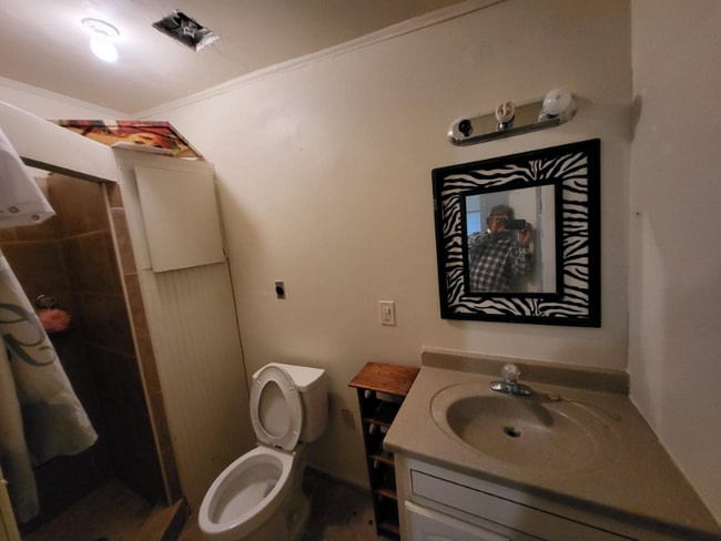 Photo - 314 Tweed Ave