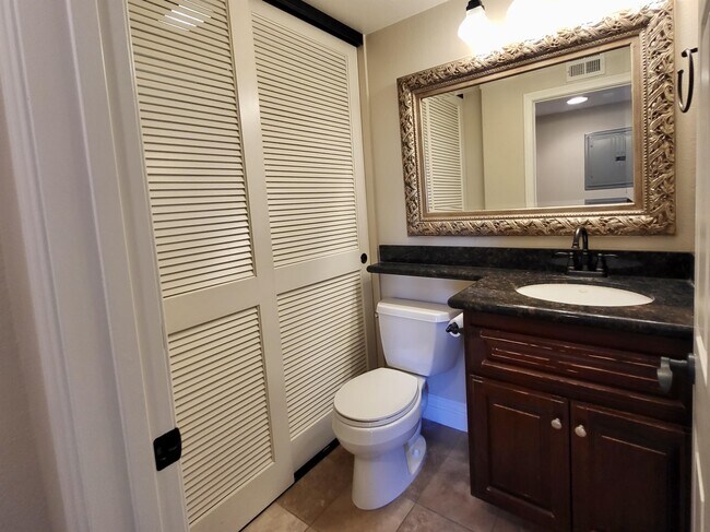 Photo - 3957 Nobel Dr