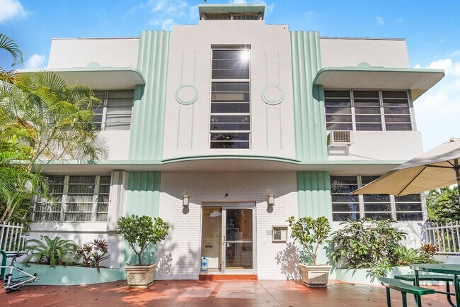 Building Photo - 1 BEDROOM APARTMENT | MIAMI BEACH Unit 14