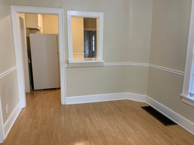 Photo - 2306 24th St NE