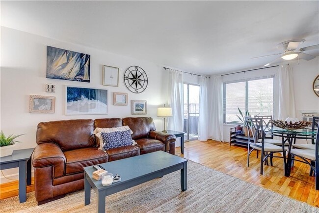 Photo - 401 Bellevue Ave Unit 303