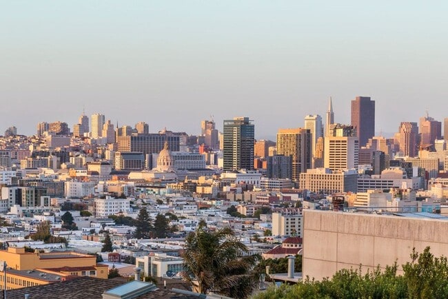 Building Photo - Views for Days Eureka Valley Home. OPEN HOUSE!!!! THURSDAY, MAY 21 FROM 4:00 PM - 6:30 PM.