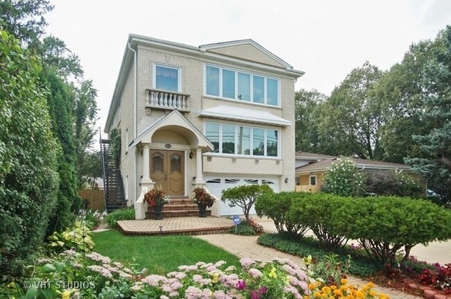 Photo - 860 N Northwest Hwy Unidad 2