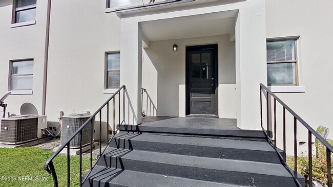 Photo - 1234 Lasalle St Unidad 2