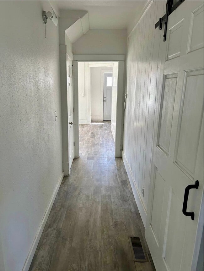 Photo - 221 E 1st St Unit 221 Downstairs