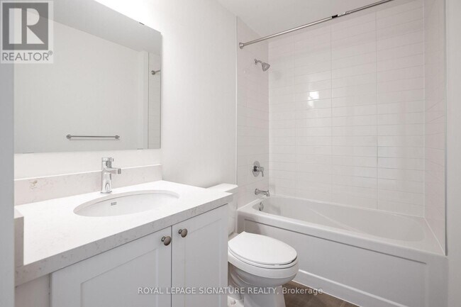 Photo - 51 Clarington Blvd Unité 502