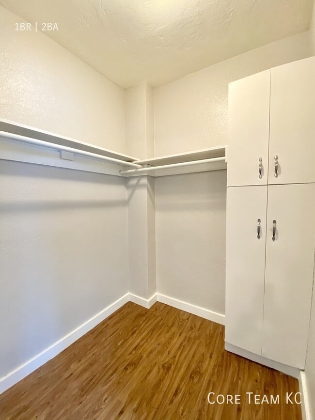 Photo - 629 E Armour Blvd Unit 629-1C