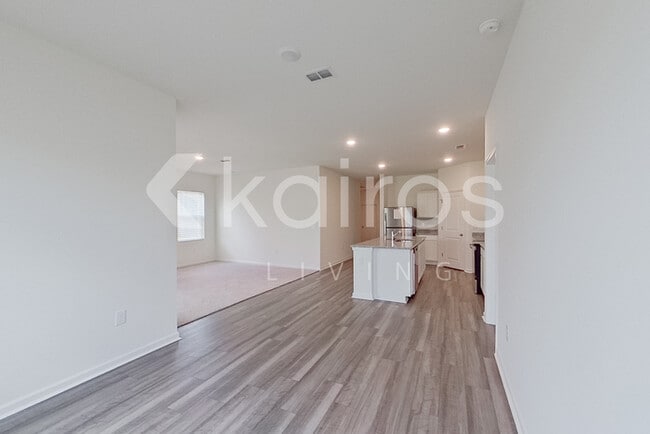 Photo - 635 Castillo Dr