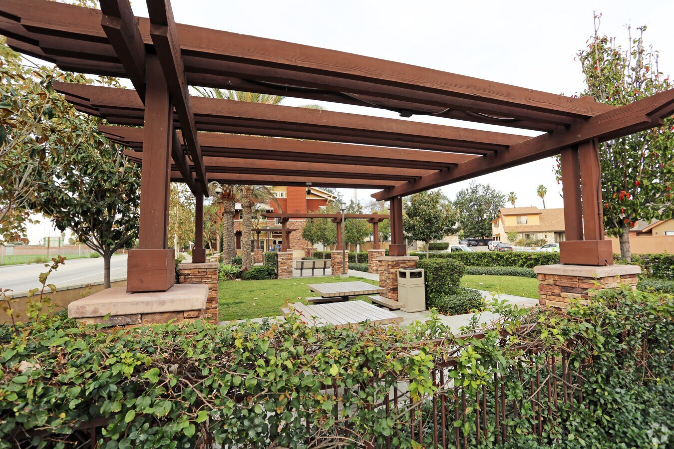 Photo - Diamond Aisle Apartments