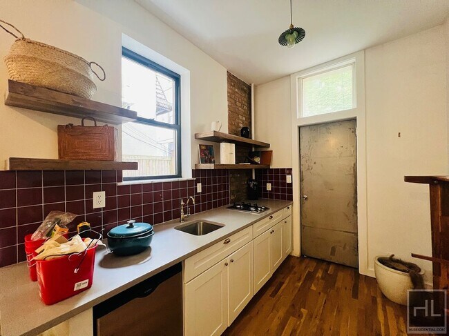 MALCOLM X BOULEVARD - MALCOLM X BOULEVARD Apartment Unit 1