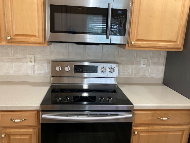 Photo - 343 Vitorio St