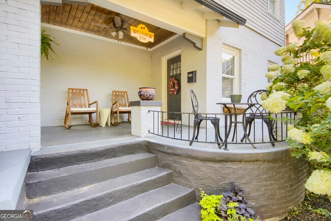 Photo - 514 W Ontario Ave SW