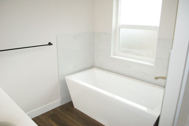 Photo - 794 E Sunnyside Rd