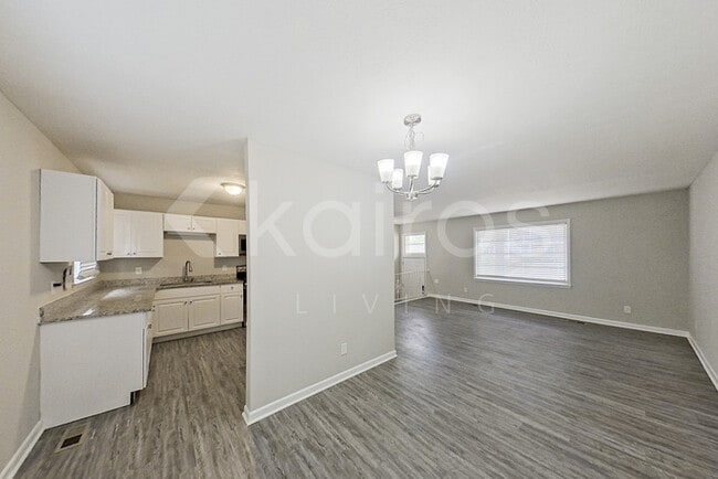 Photo - 6537 St Louis St