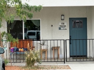 Building Photo - 1738 Palm Ave