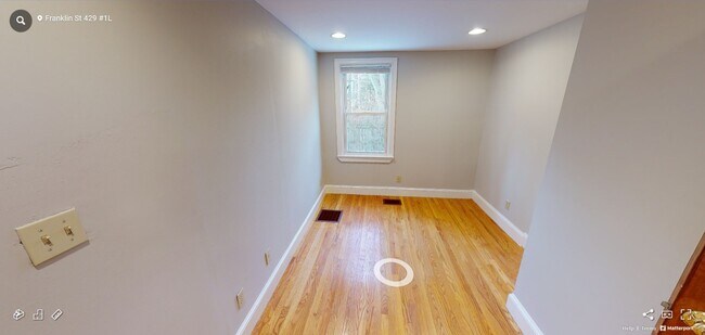 Photo - 428 Franklin St Unit 429-1L