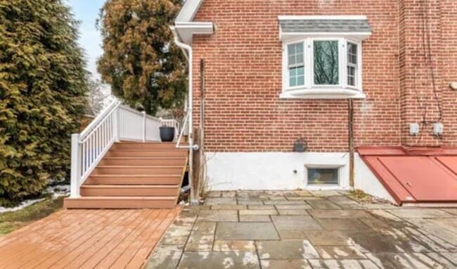 Photo - 444 St Davids Ave