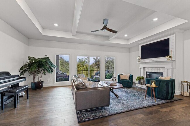 Photo - 5709 Bower Ln