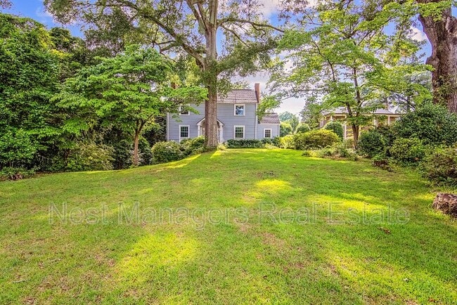 Photo - 220 Bradford Ave