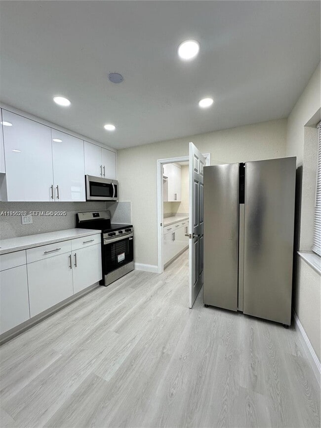 Photo - 108 NW 3rd Ave