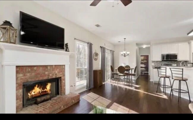 Photo - 5706 Amberside Ln